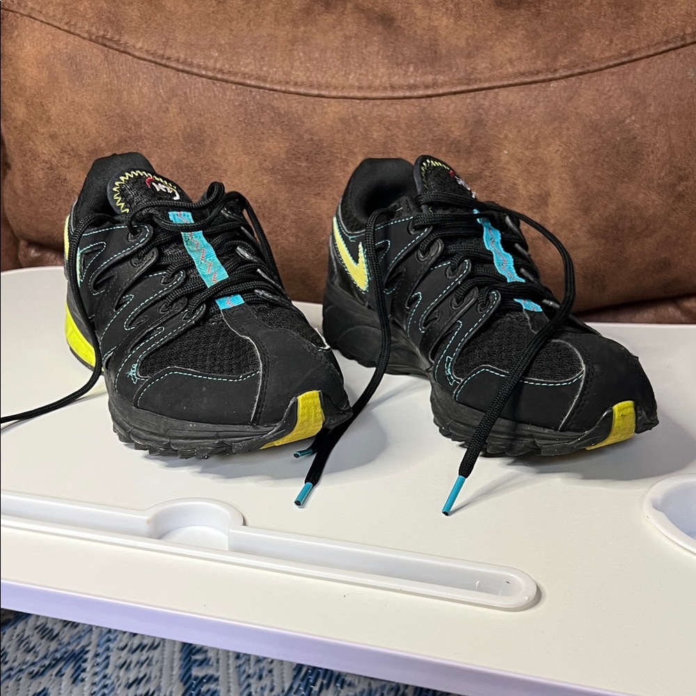 Nike N7 Black and Yellow Athletic Shoes